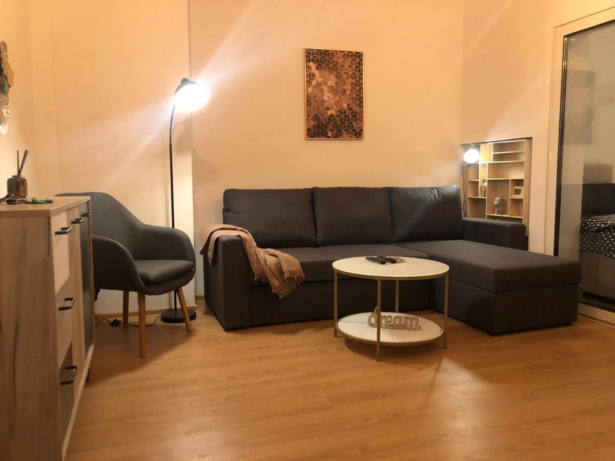 Ultra Central Modern Apartment Close To Old Town - University Бухарест Екстер'єр фото